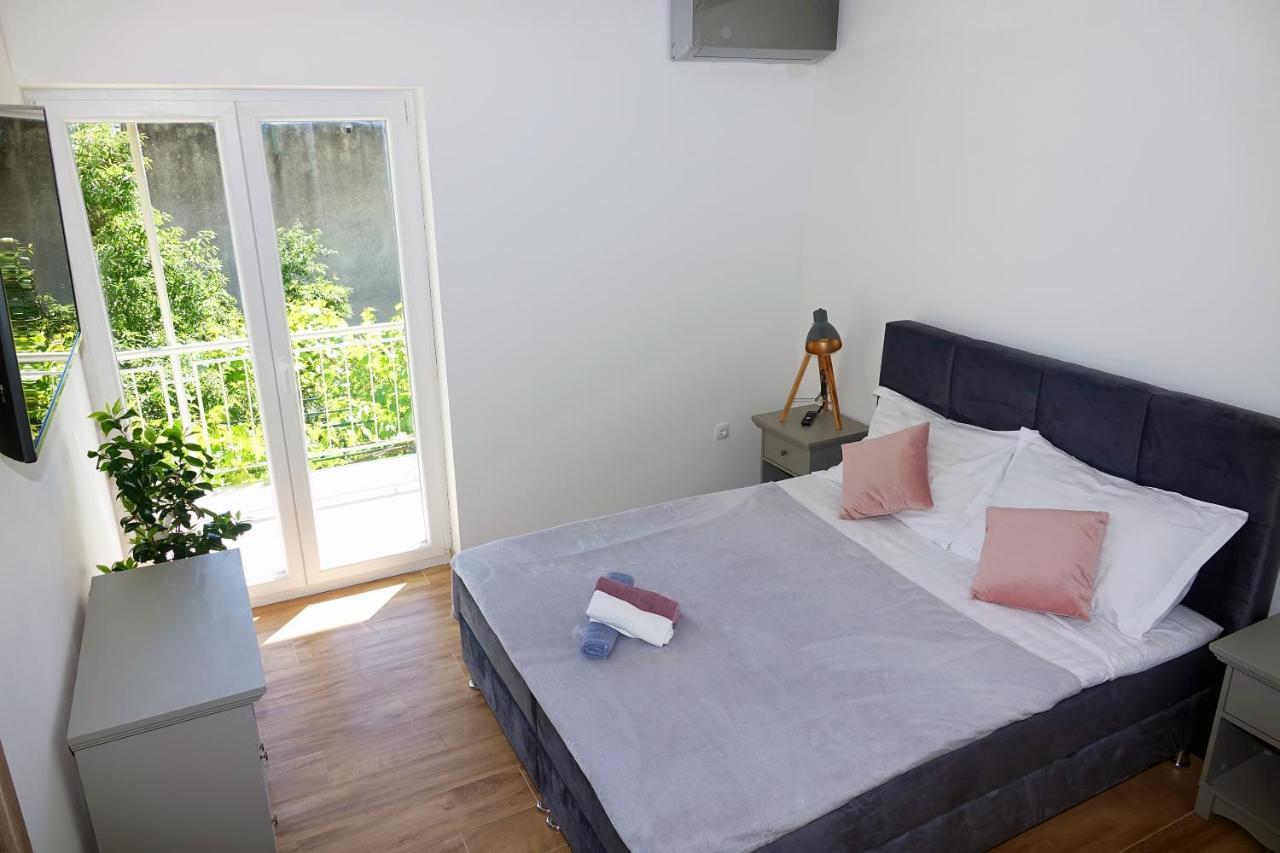 Apartments Rosemary Makarska Exterior foto